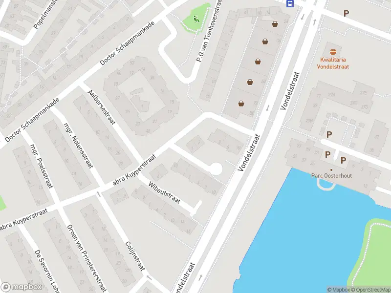 Ambulance met grote spoed naar de Abraham Kuyperplein in Alkmaar