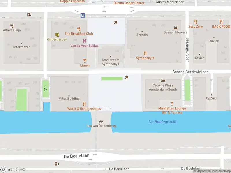 Ambulance met grote spoed naar de George Gershwinplein in Amsterdam