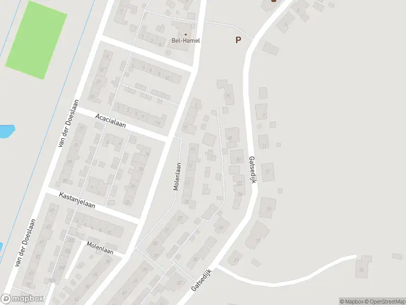 Ambulance met gepaste spoed naar de Gatsedijk in Maasdam