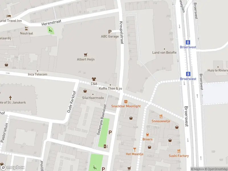 Ambulance met gepaste spoed naar de Lange Kerkstraat in Schiedam