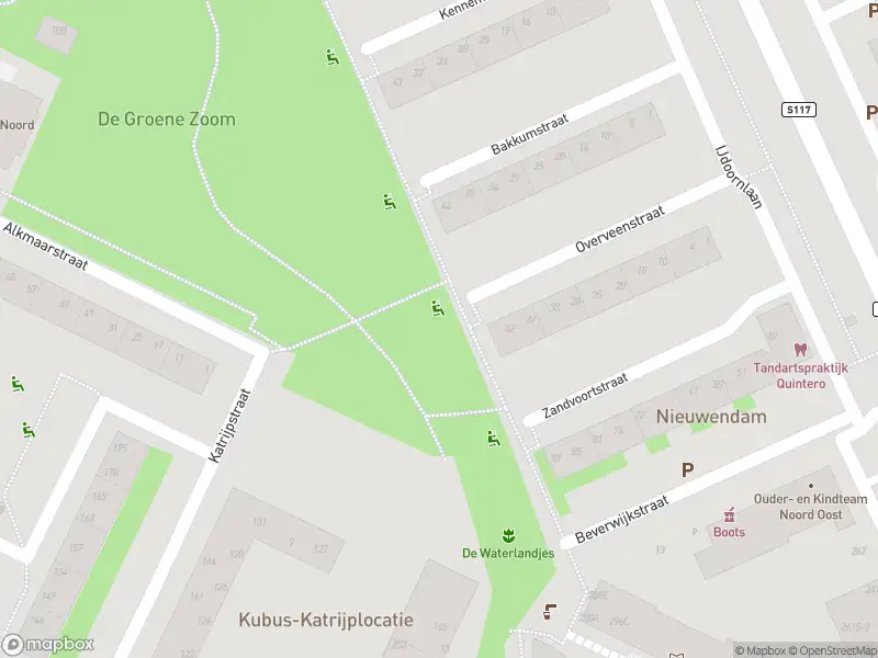 Ambulance met gepaste spoed naar de Jisperveldstraat in Amsterdam