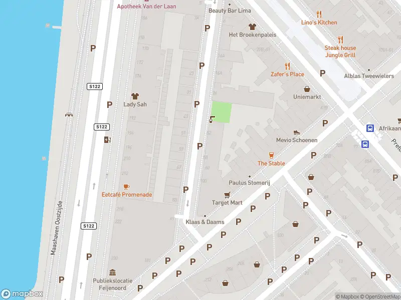 Ambulance met gepaste spoed naar de Herman Costerstraat in Rotterdam