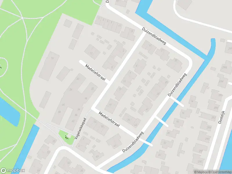 Ambulance met grote spoed naar de Madeliefstraat in Heerhugowaard