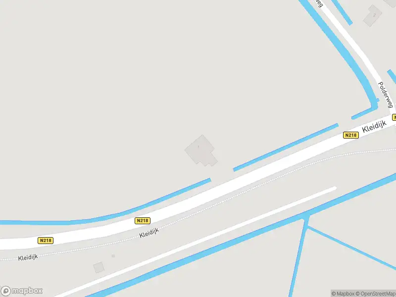 Politie naar de Schrijversdijk in Oostvoorne vanwege voertuigen te water