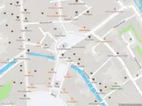 Ambulance met grote spoed naar de Robaarstraat in Gouda