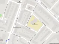 Ambulance met gepaste spoed naar de Louis Couperusstraat in Haarlem