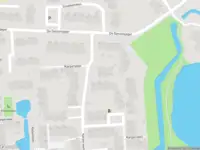 Ambulance met grote spoed naar de Karperveen in Spijkenisse