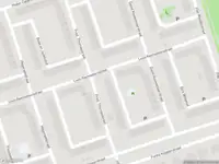 Ambulance met gepaste spoed naar de Stoel en Spreehof in Amsterdam