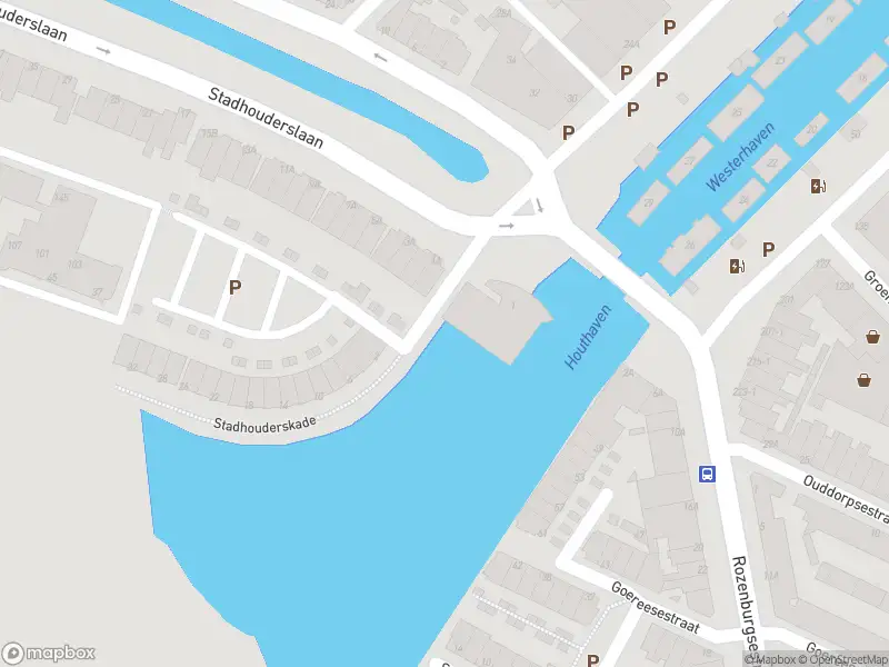 Ambulance met gepaste spoed naar de Stadhouderskade in Schiedam