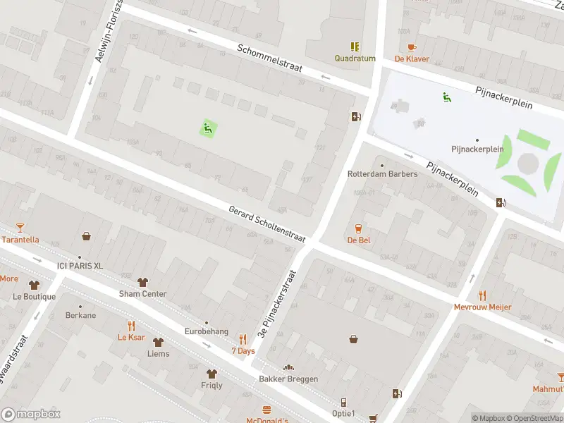 Ambulance met grote spoed naar de Gerard Scholtenstraat in Rotterdam