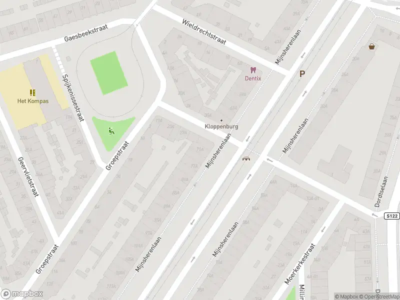 Ambulance met grote spoed naar de Mijnsherenlaan in Rotterdam