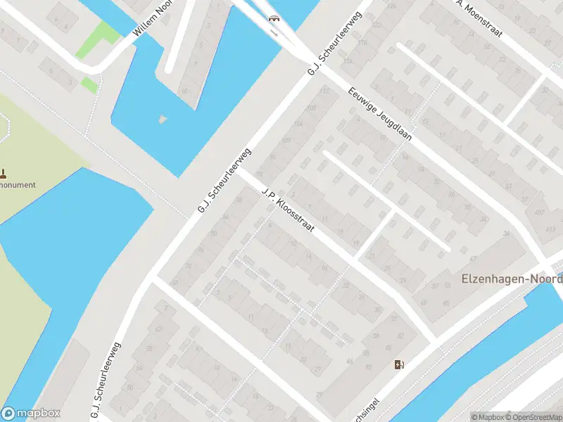 Ambulance met gepaste spoed naar de J.P. Kloosstraat in Amsterdam