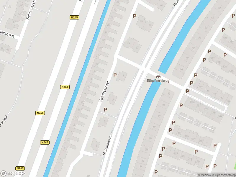 Ambulance met grote spoed naar de Vasalisstraat in Alkmaar