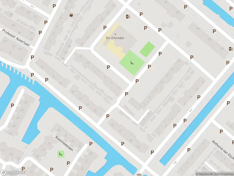 Ambulance met gepaste spoed naar de Prof. van der Waalslaan in Voorschoten