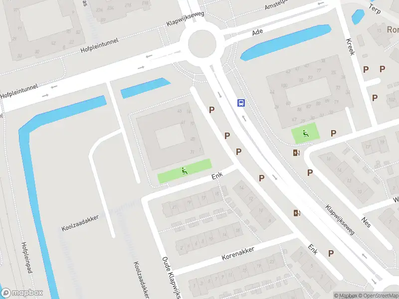 Ambulance met gepaste spoed naar de Tarweakker in Pijnacker