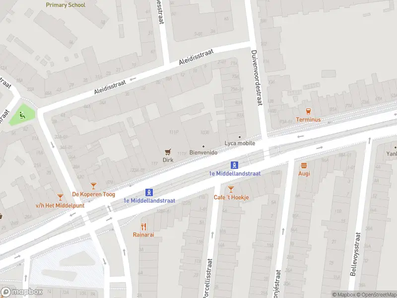 Ambulance met gepaste spoed naar de 1e Middellandstraat in Rotterdam