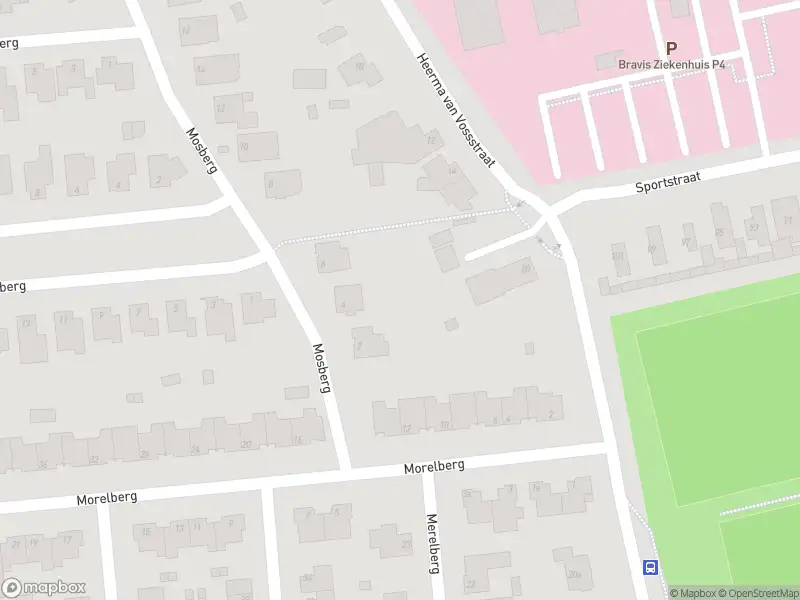 Traumahelikopter met grote spoed naar de Heerma van Vossstraat in Roosendaal