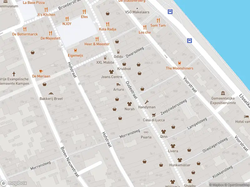 Politie naar de Burgwal in Kampen