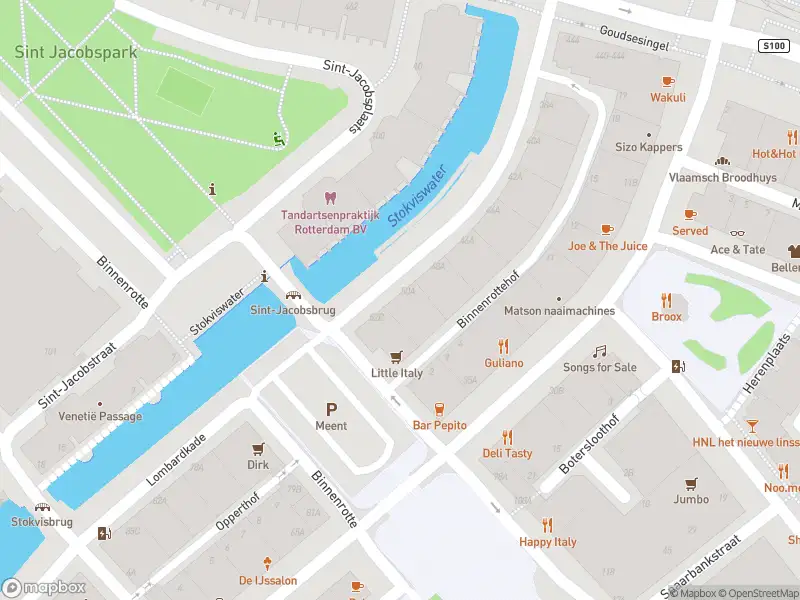 Ambulance met grote spoed naar de Lombardkade in Rotterdam