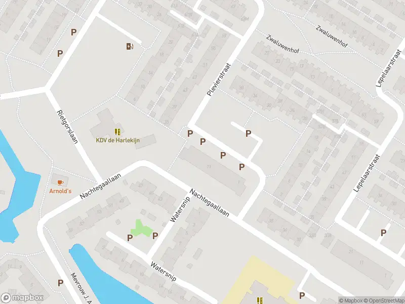 Ambulance met grote spoed naar de Plevierstraat in Rozenburg