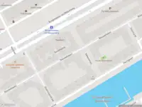 Ambulance met gepaste spoed naar de Nieuwehaven in Rotterdam