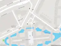 Ambulance met grote spoed naar de Stroveer in Rotterdam