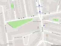 Ambulance met grote spoed naar de Bergwegplantsoen in Rotterdam