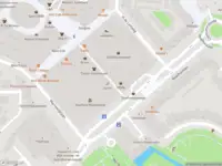 Ambulance met grote spoed naar de Stadhuispassage in Spijkenisse