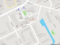 Ambulance met gepaste spoed naar de Kouwenoord in Rotterdam