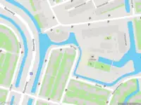 Ambulance met grote spoed naar de De Lely in Wormer