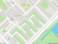 Ambulance met gepaste spoed naar de Morsestraat in Amsterdam