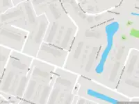 Ambulance met gepaste spoed naar de Ab Meniststraat in Hoogvliet Rotterdam