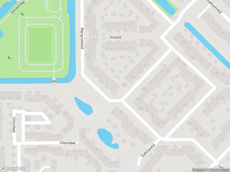 Ambulance met grote spoed naar de Margrietveld in Nieuwerkerk aan den IJssel