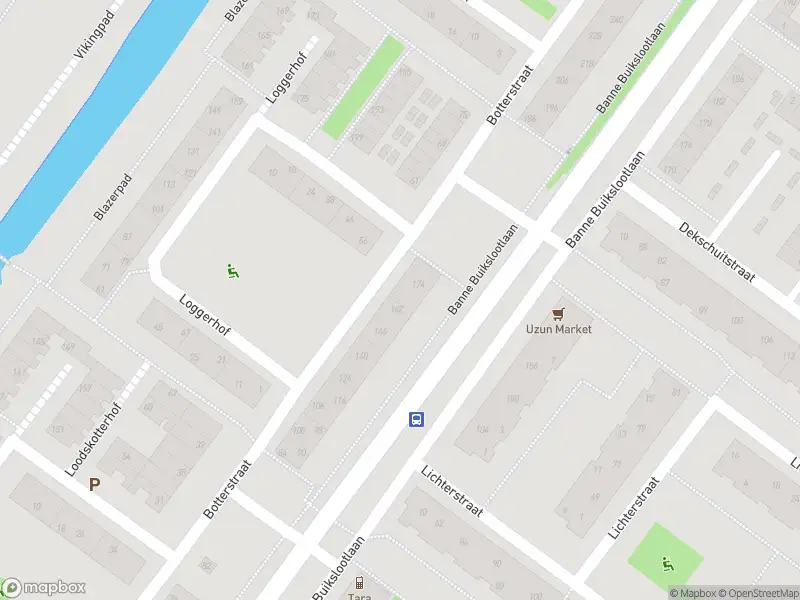 Ambulance met grote spoed naar de Botterstraat in Amsterdam