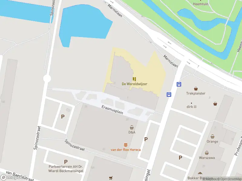 Ambulance met gepaste spoed naar de Erasmusplein in Vlaardingen