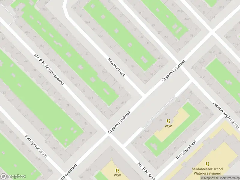 Ambulance met grote spoed naar de Copernicusstraat in Amsterdam