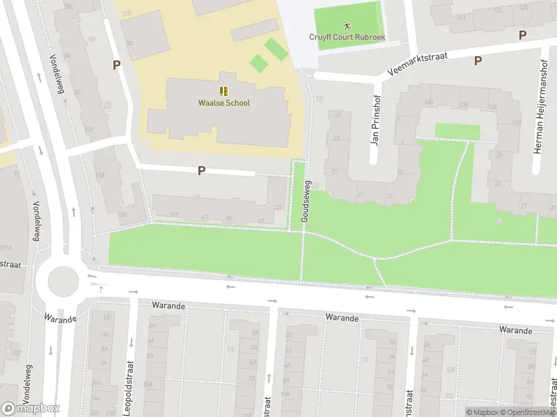 Ambulance met grote spoed naar de Warande in Rotterdam