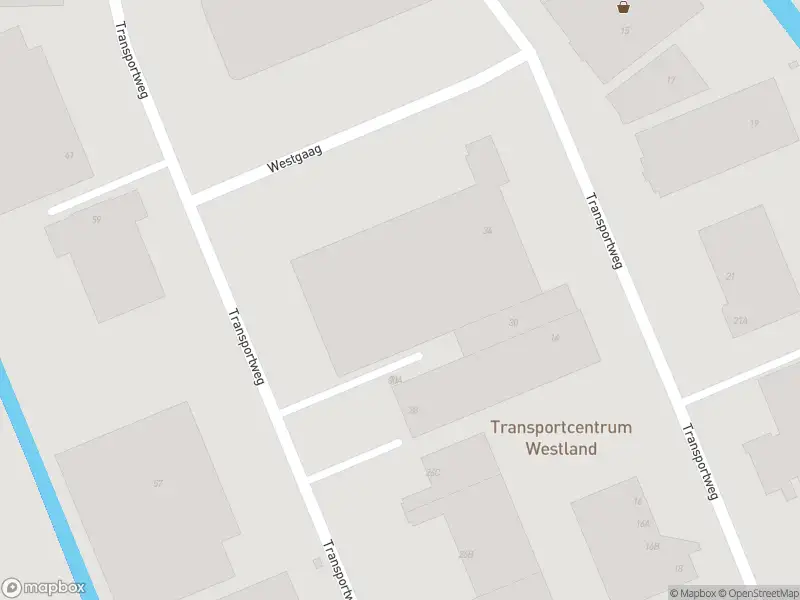 Ambulance met grote spoed naar de Transportweg in Maasdijk