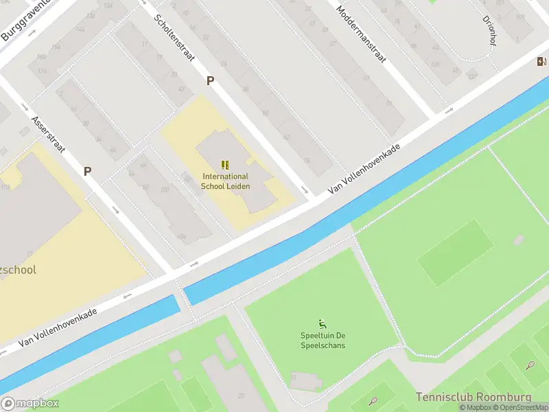 Ambulance met grote spoed naar de Van Vollenhovenkade in Leiden