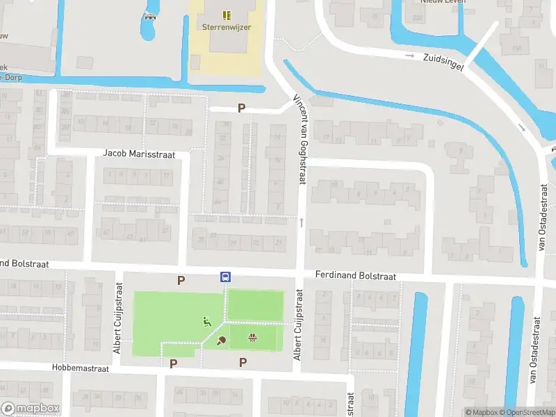 Ambulance met gepaste spoed naar de Vincent van Goghstraat in Hazerswoude-Dorp