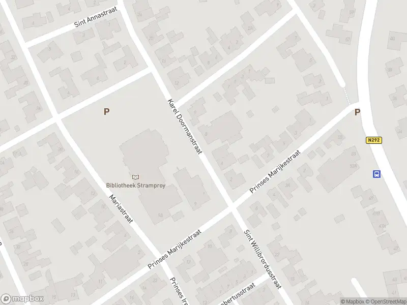 Ambulance met grote spoed naar de Karel Doormanstraat in Stramproy