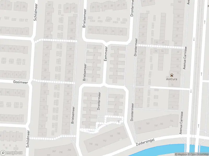 Ambulance met gepaste spoed naar de Eemmeer in Barendrecht