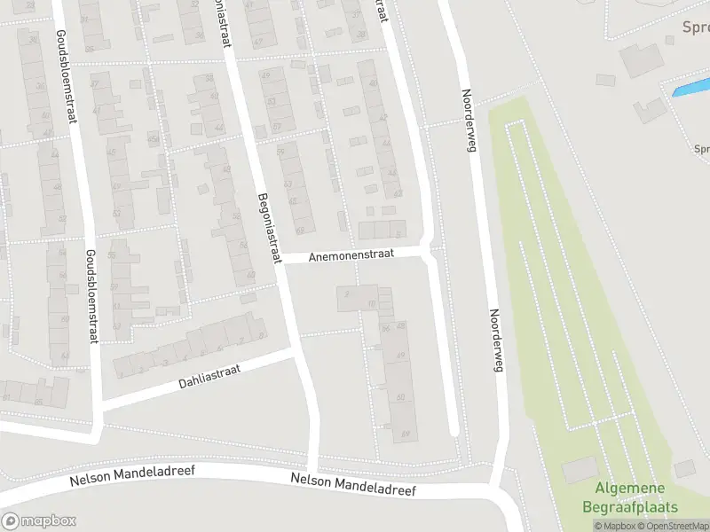 Ambulance met gepaste spoed naar de Anemonenstraat in Enkhuizen