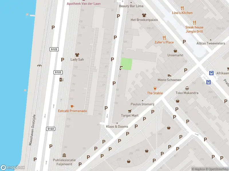 Ambulance met gepaste spoed naar de Herman Costerstraat in Rotterdam