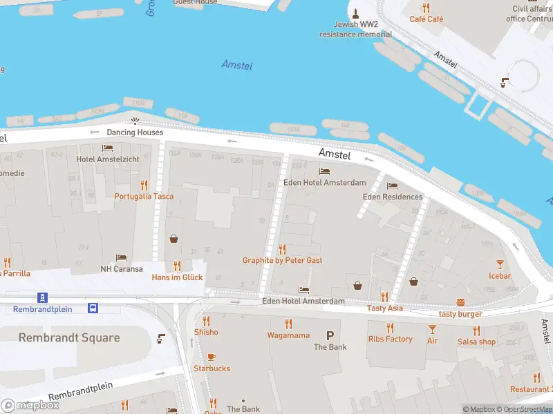 Ambulance met grote spoed naar de Paardenstraat in Amsterdam