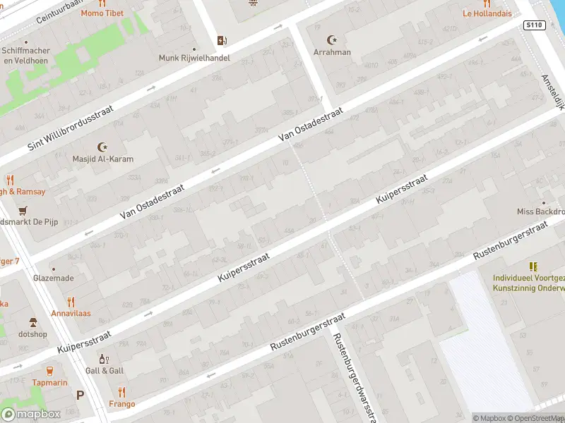 Ambulance met grote spoed naar de Jacob Israël de Haanstraat in Amsterdam