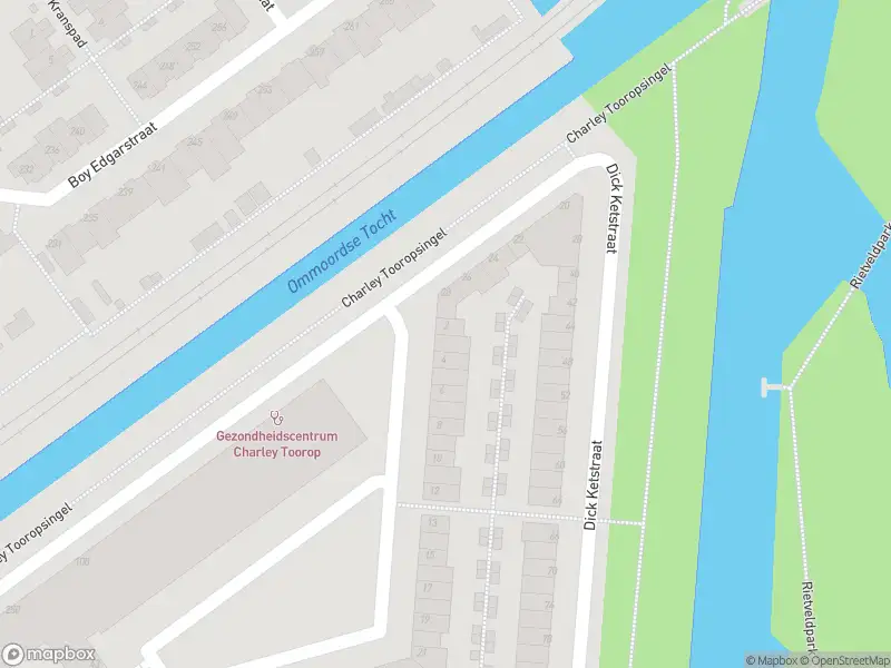 Ambulance met grote spoed naar de Wim Schuhmacherhof in Rotterdam