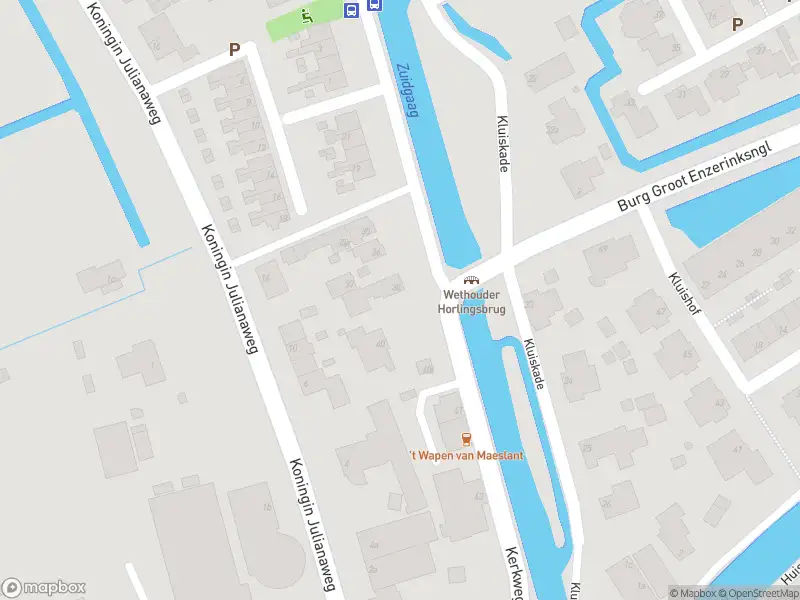 Ambulance met grote spoed naar de Kerkweg in Maasland