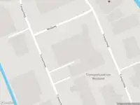 Ambulance met grote spoed naar de Transportweg in Maasdijk