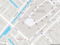 Ambulance met grote spoed naar de Paradeplein in Nootdorp